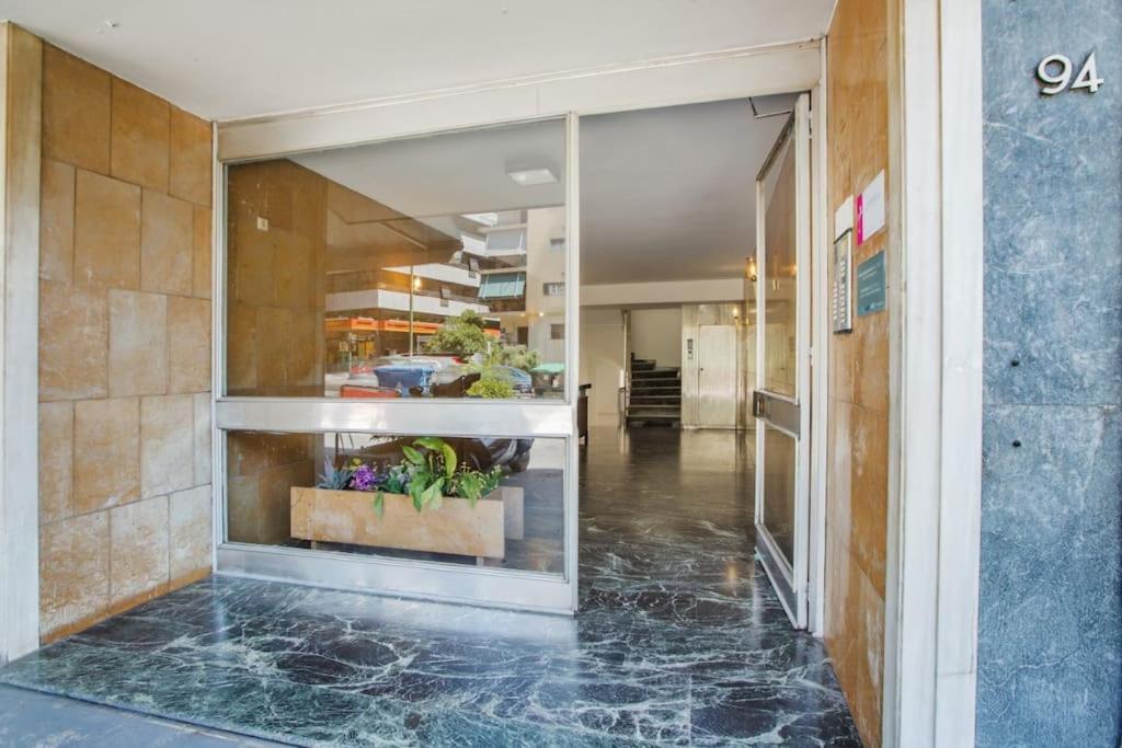 Apartment In The Centre Of Athina Athens Exterior photo